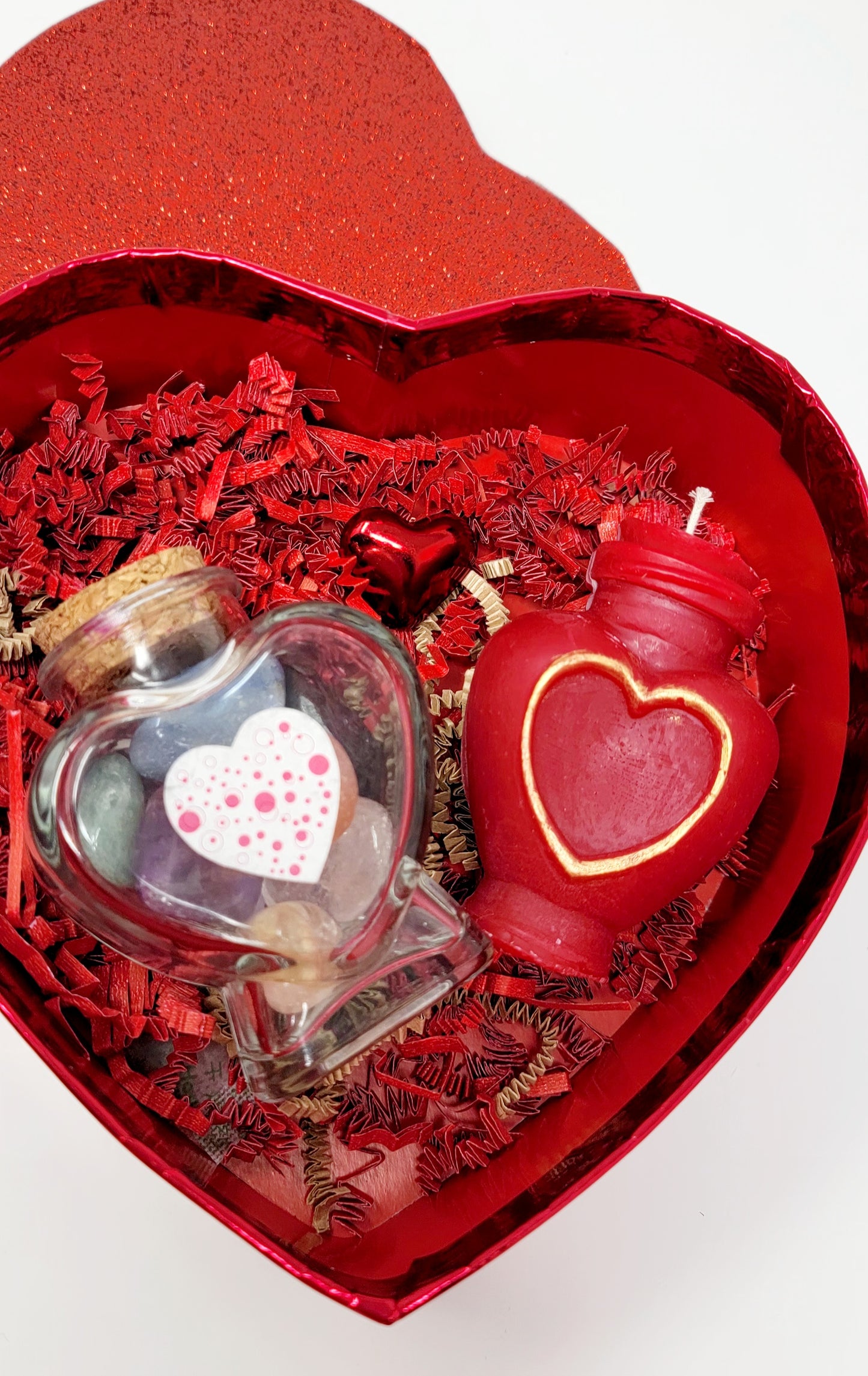 Valentines Day Heart Shaped Gift Box, Unique Candle and Chakras Crystals Gift Set -  Gift set for Valentines Day with crystal and candle